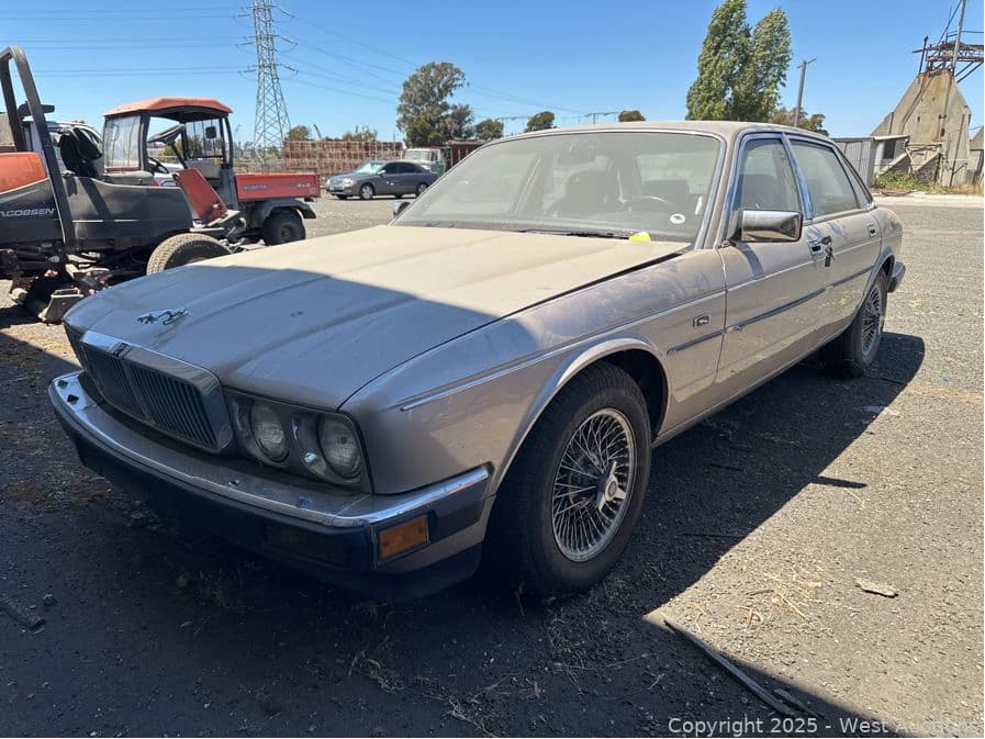 0005:-1988-jaguar-vanden-plas-(crank,-no-start)-12ddaf
