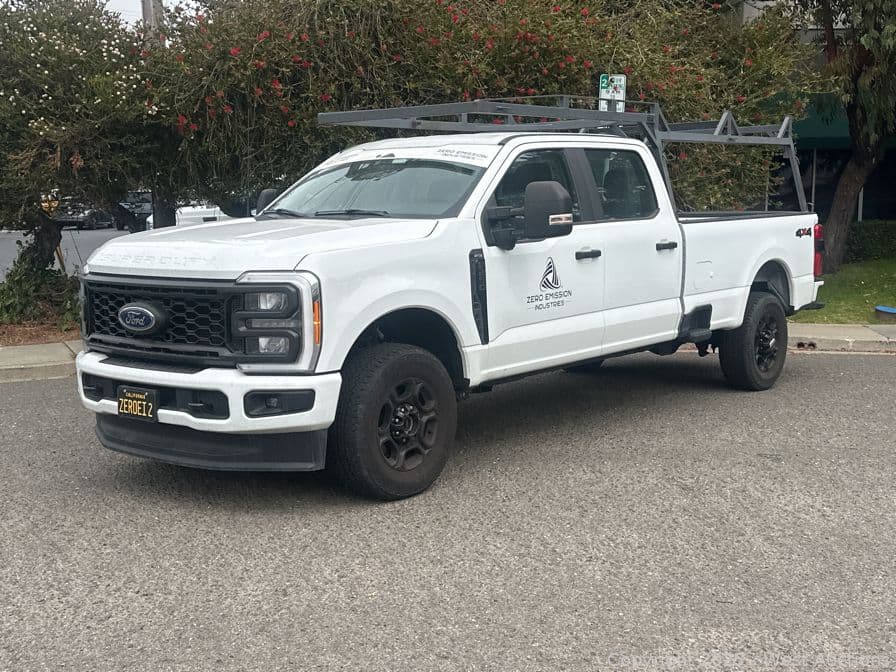 2023-ford-f250-stx-crew-cab-4x4-0a4214