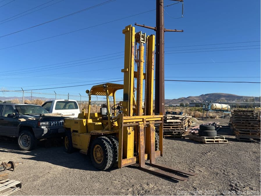 us-military-clark-15000-lb-diesel-forklift-3aa4b2