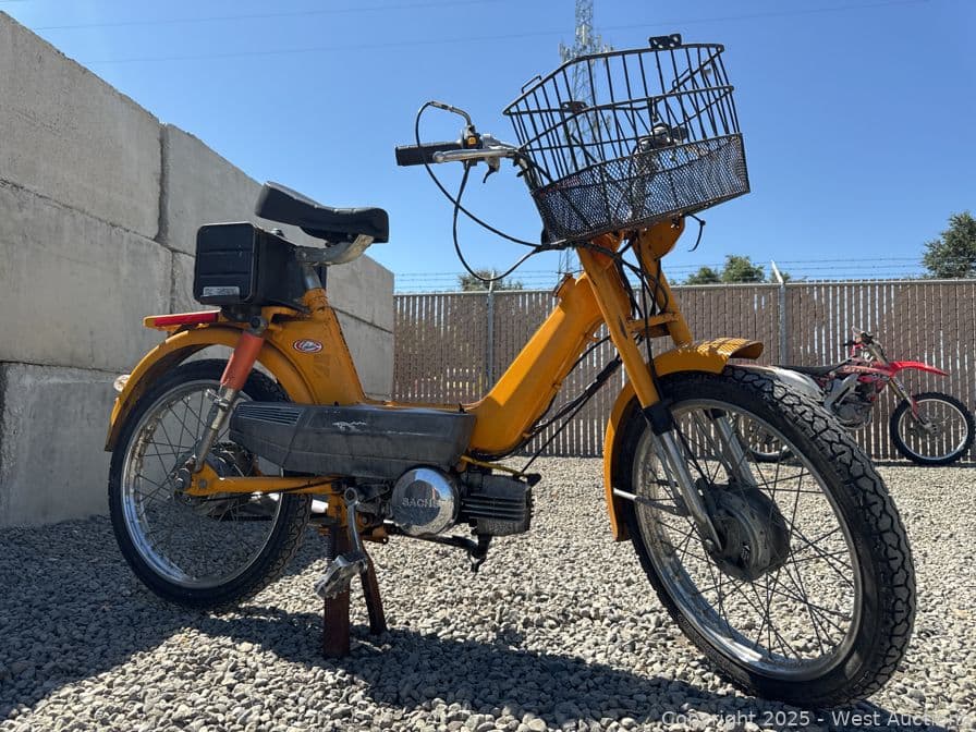 1976-columbia-moped-35d0da